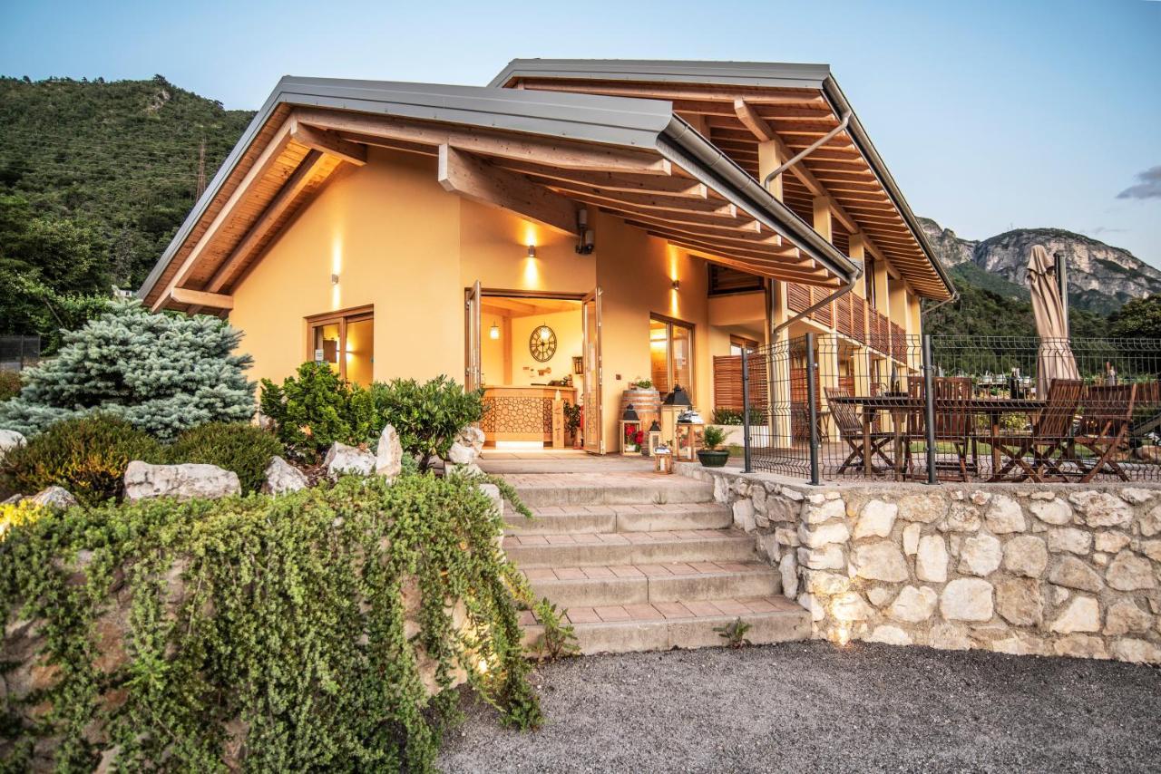 Agriturismo Al Maniero Тренто Екстериор снимка